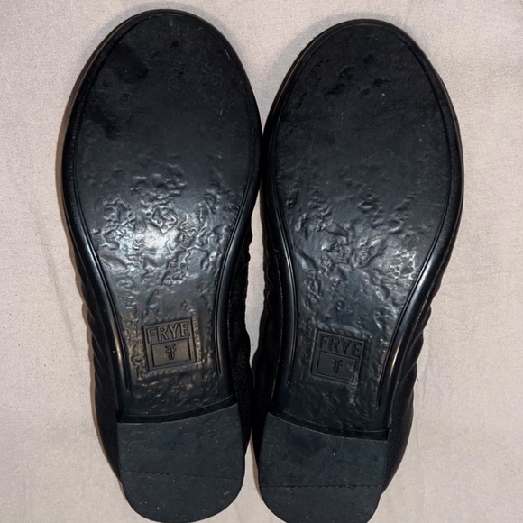 Frye Carson Gore Black Leather Ballet Flats Sz 7 - Picture 4 of 7